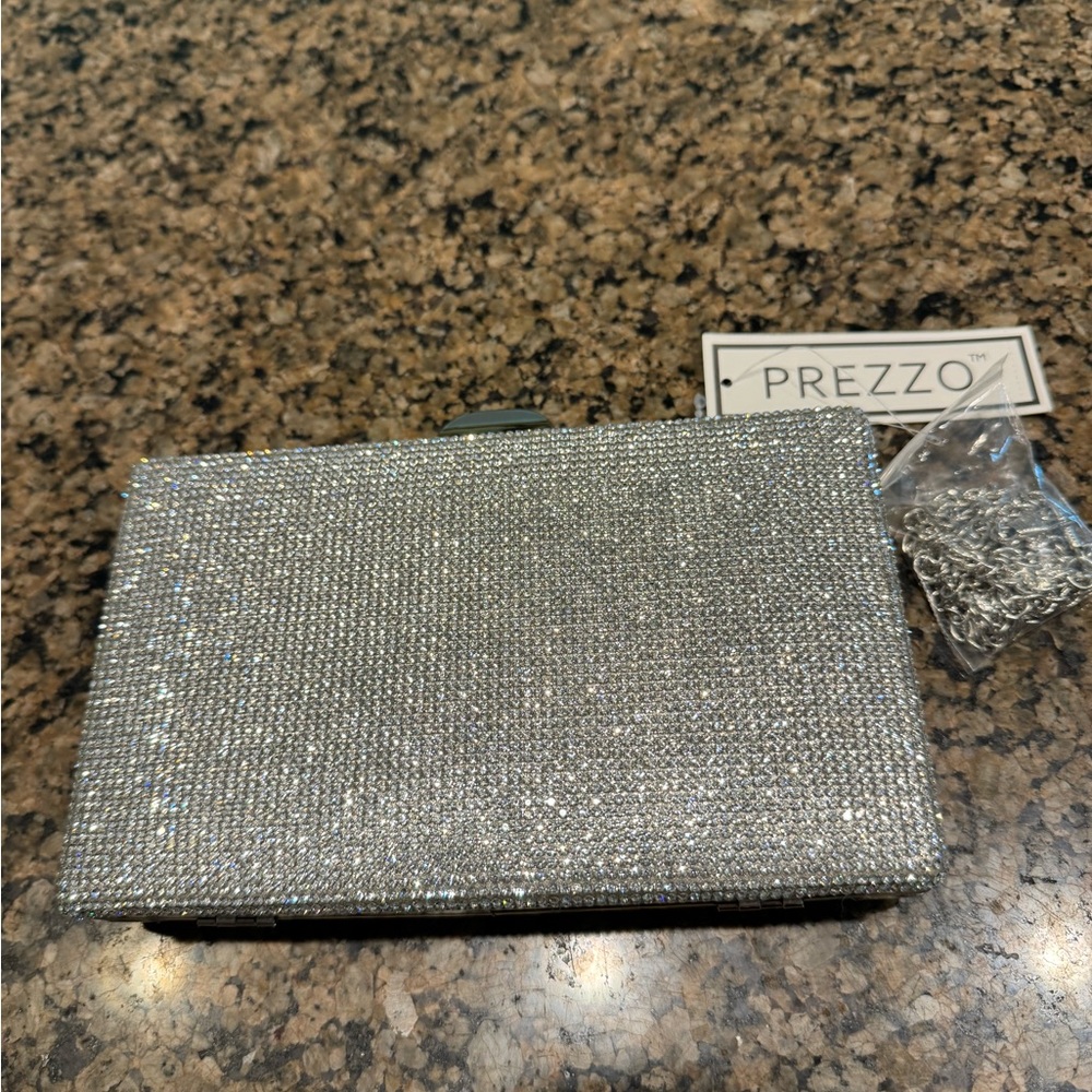 Prezzo Silver Handbag NWT L8 H5